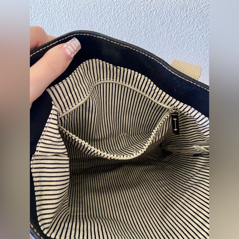 GAP Navy and Cream Tote Bag - Picture 4 of 5